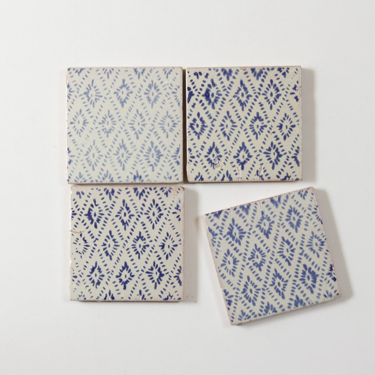 Amano Brila Azul by Tiles of Ezra