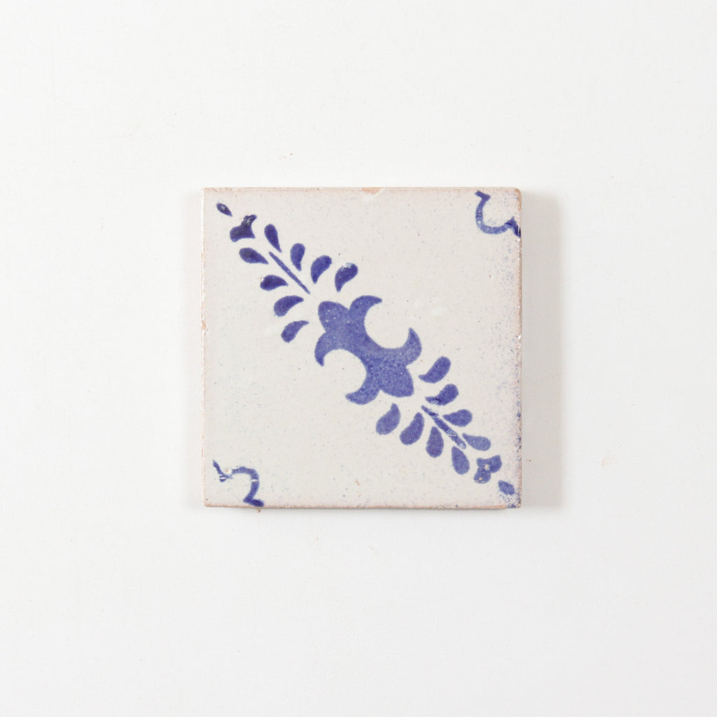 Amano Hoja Azul by Tiles of Ezra