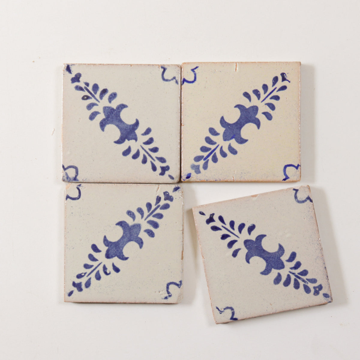 Amano Hoja Azul by Tiles of Ezra