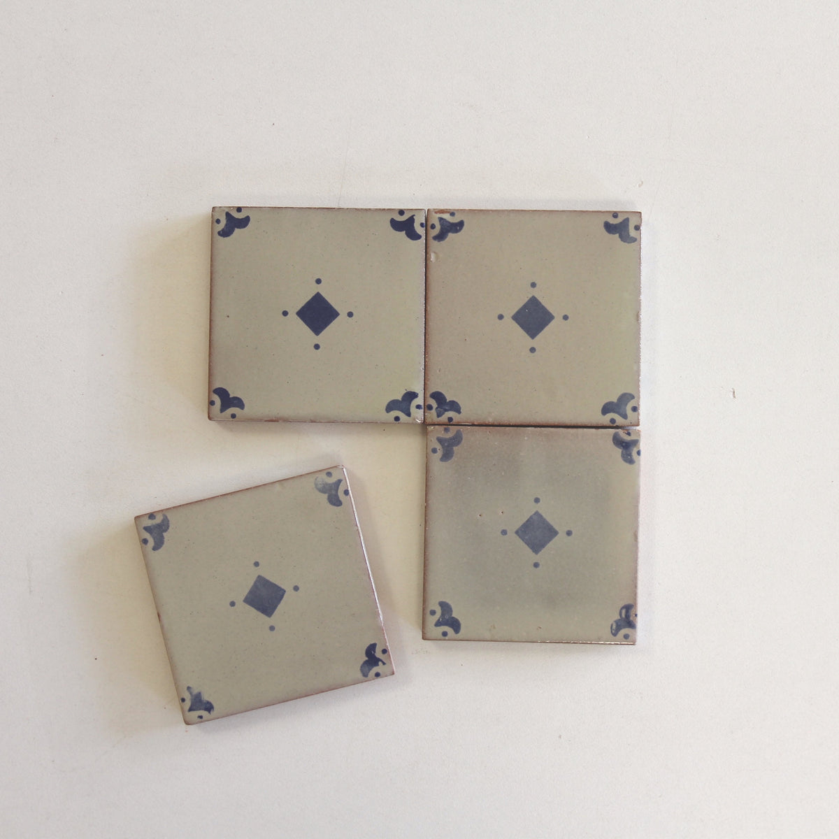 Amano Caja Azul by Tiles of Ezra