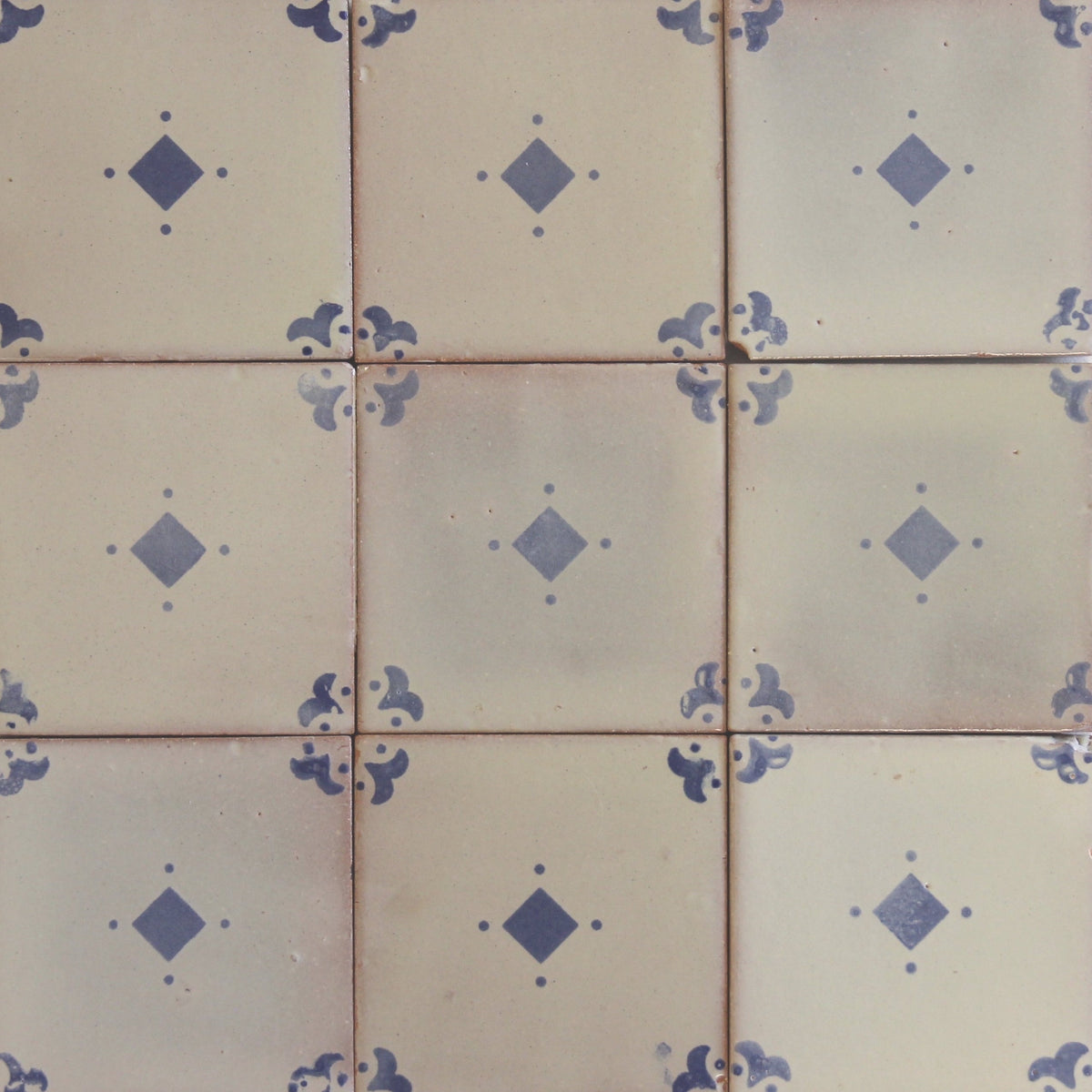 Amano Caja Azul by Tiles of Ezra