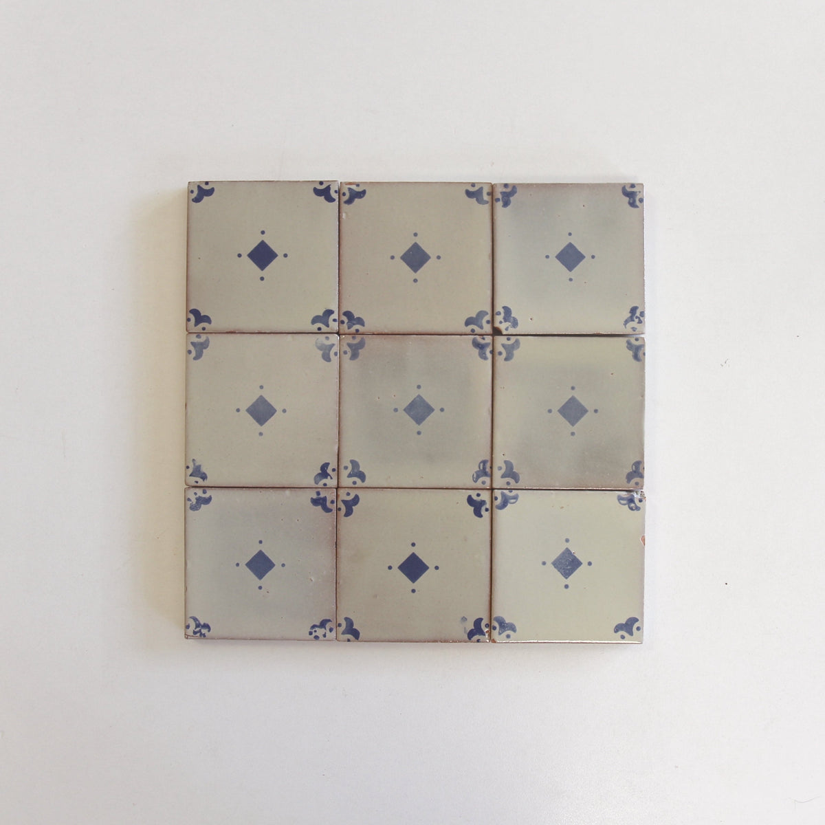 Amano Caja Azul by Tiles of Ezra