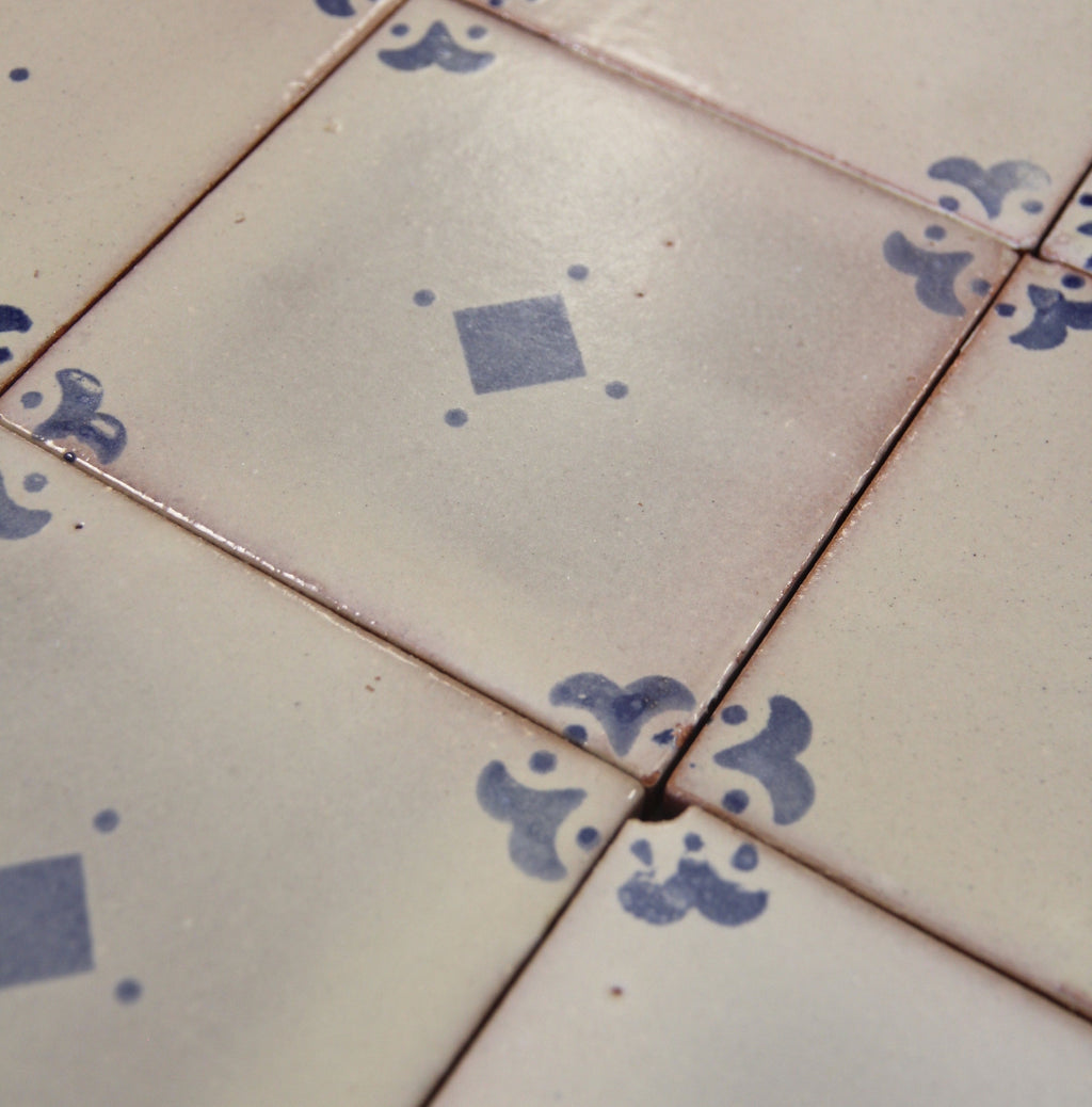 Amano Caja Azul by Tiles of Ezra