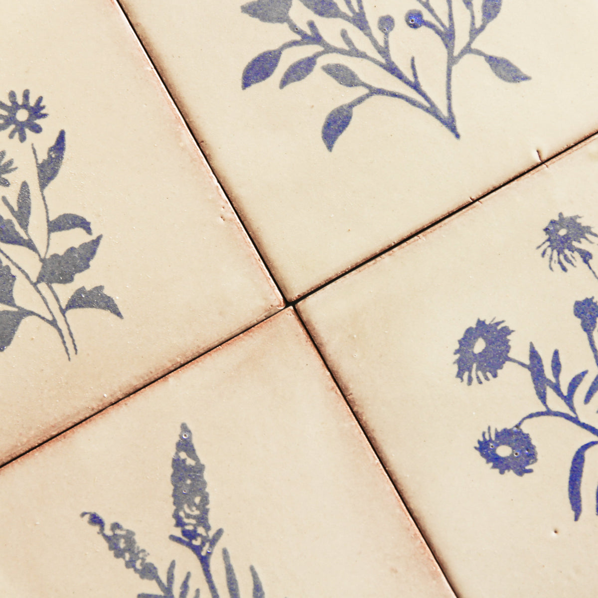 Amano Pot Pouri Azul by Tiles of Ezra