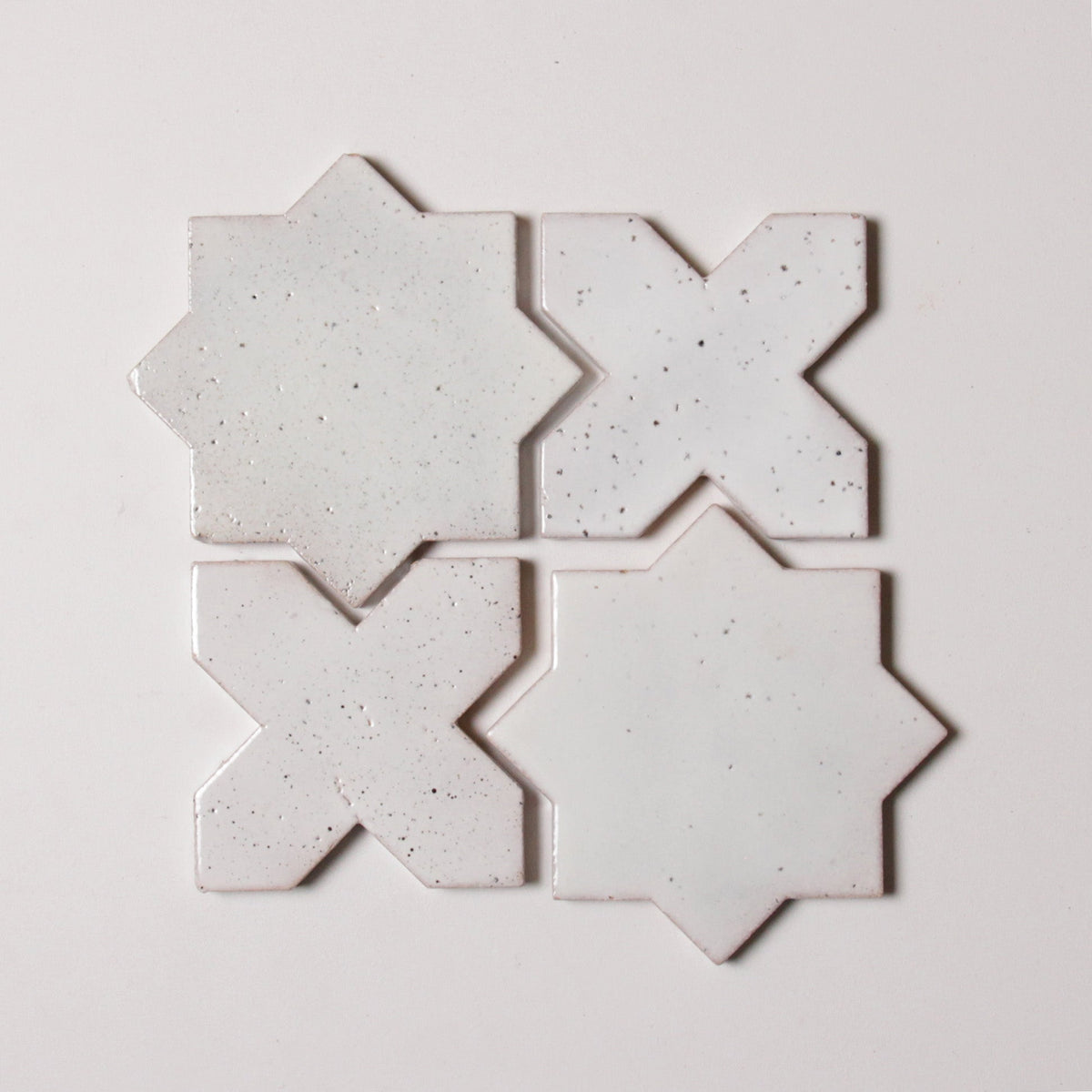 Tierra Estrela Nieve Punto by Tiles of Ezra