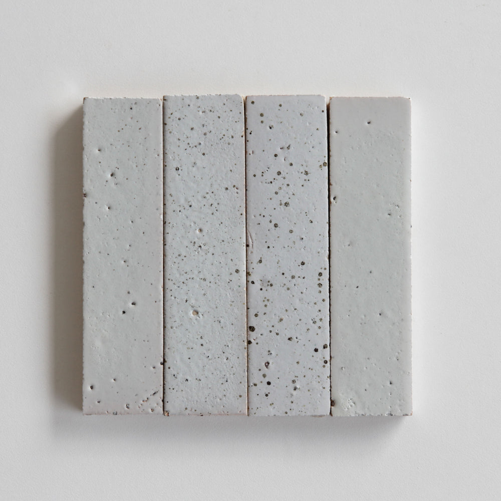Tierra Linear Nieve Punto by Tiles of Ezra