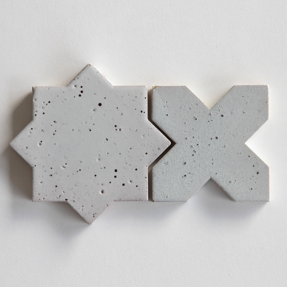 Tierra Estrela Nieve Punto by Tiles of Ezra