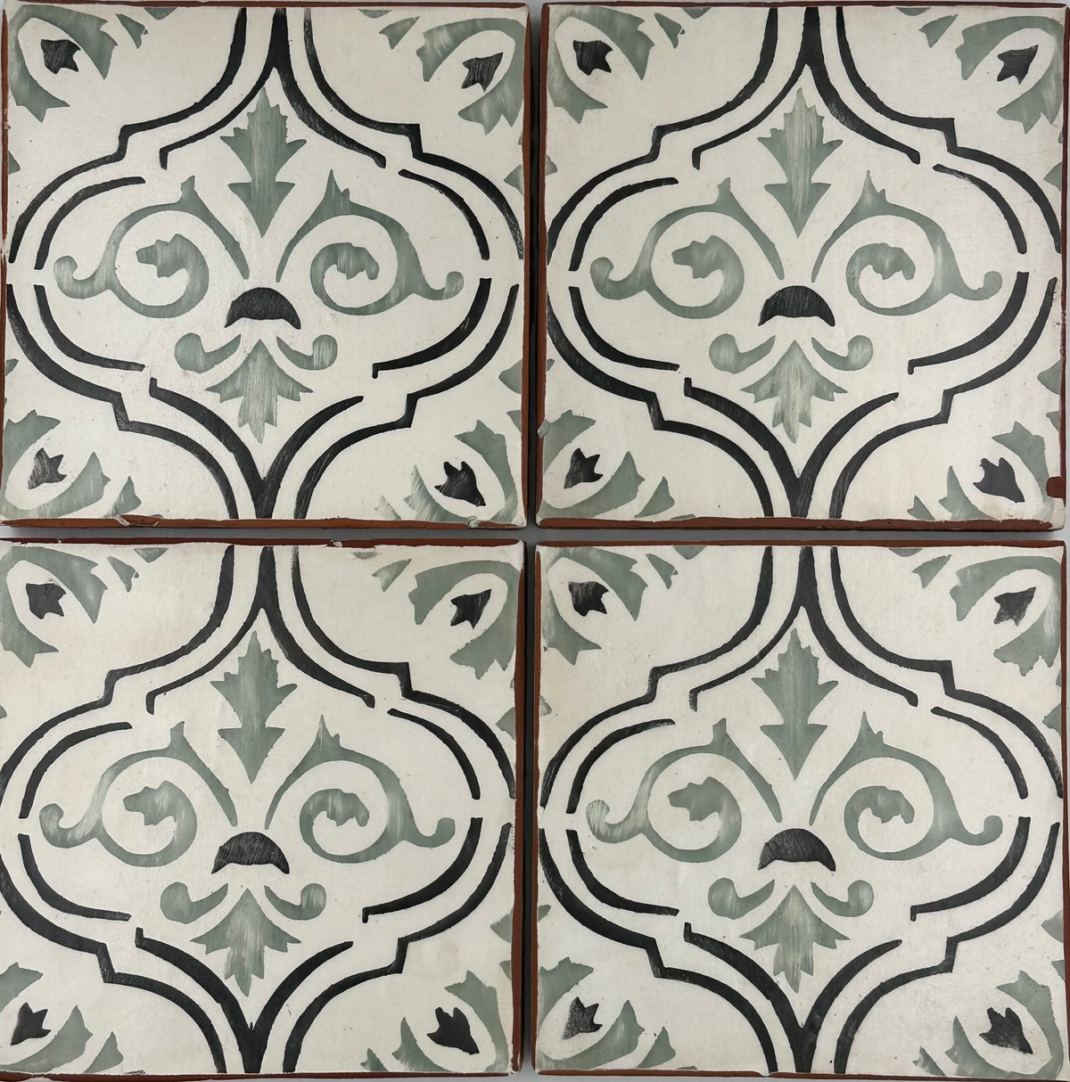 Paris Metro 11 by Tabarka Studio
